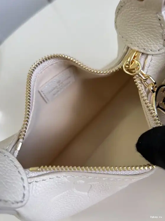 Mini Moon LOUIS VUITTON 0504